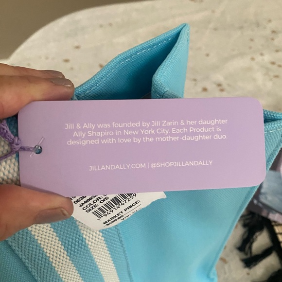 NWT Jill & Ally gorgeous canvas tote. Beautiful shade of light blue - Picture 9 of 12